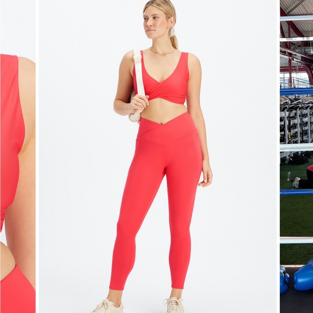 Fabletics low impact sports bra - L